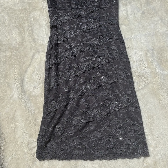 Marina Grey Lace Midi Dress | Elegant Cocktail & Wedding Guest Style Size 4 - Picture 4 of 11